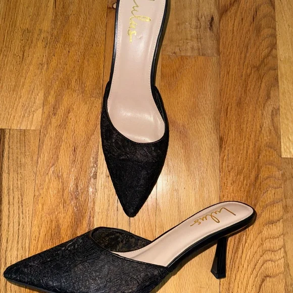 Lulu's Black Lace Mules - Picture 2 of 2